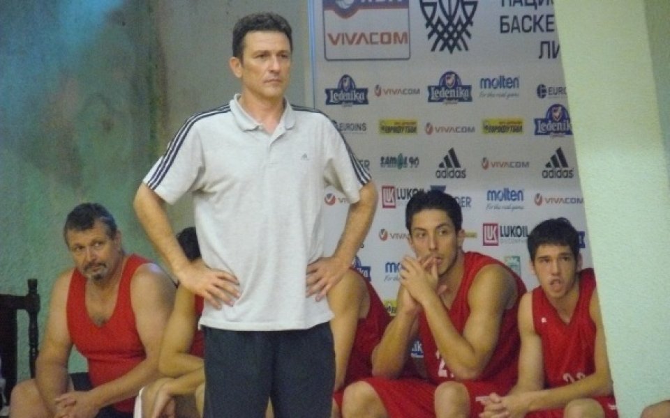 Георги Младенов се разели с мароканския си отбор