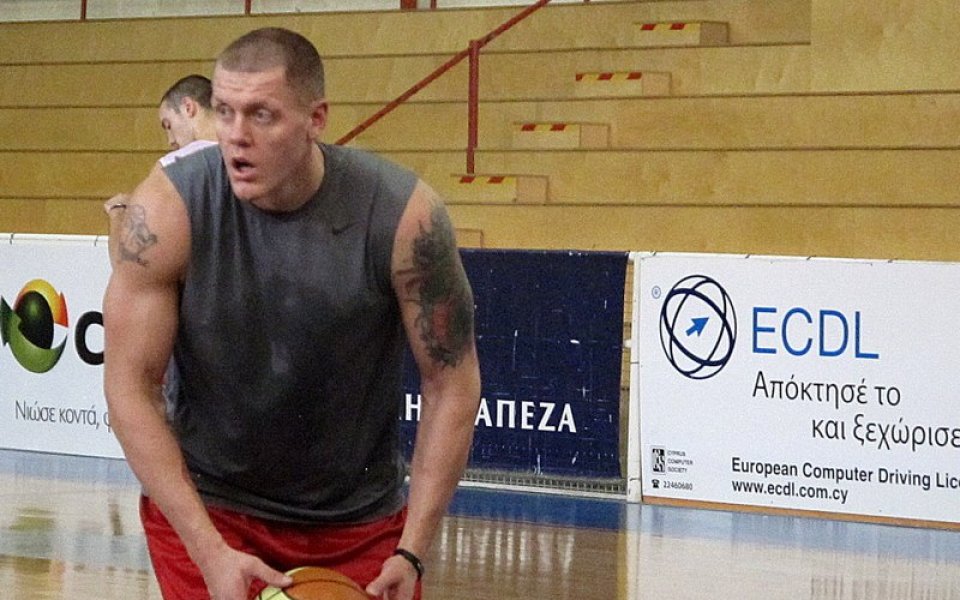 Перфектни 10 за Лукойл Академик