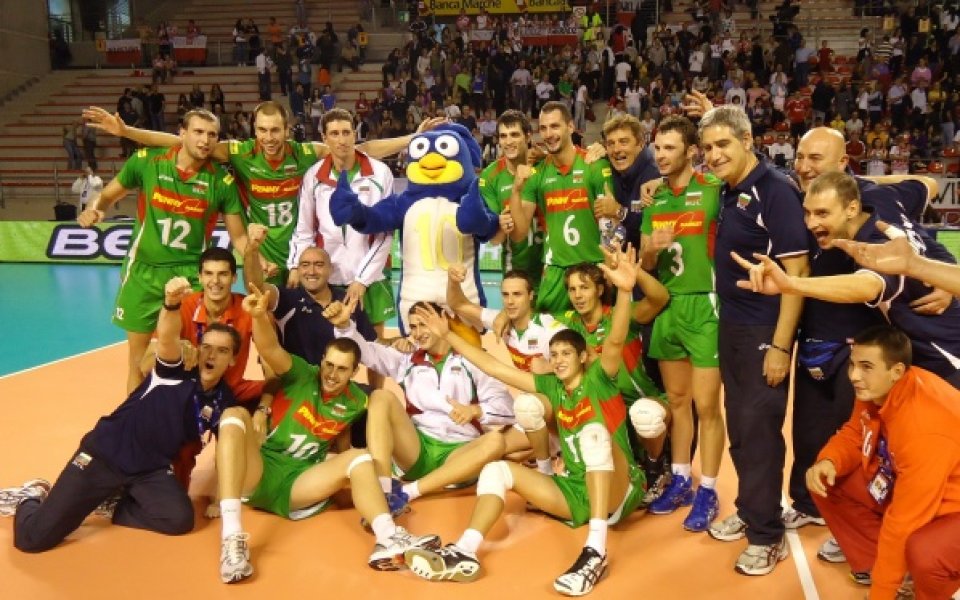 Журналистите номинират, а феновете избират кой е №1