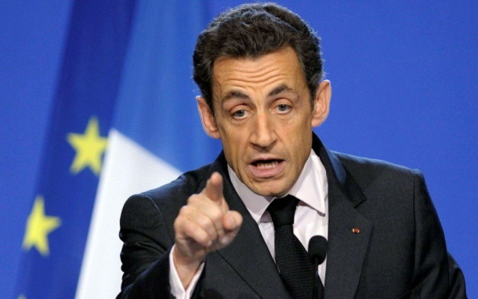 Саркози подкрепи Катар за домакинството на Модиал 2022