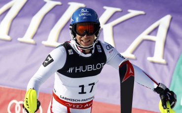 Бенямин Райх бе откаран в болница с контузия в коляното