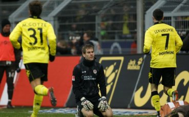 Дортмунд не сбърка срещу Санкт Паули, Хамбургер смачка Вердер