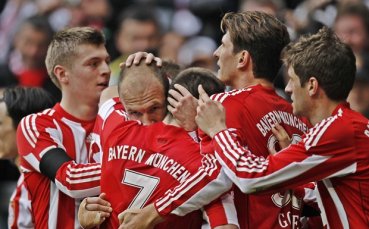 ВИДЕО: Байерн размаза Хамбургер с 6:0, Борусия с 2-а загуба в 22 мача