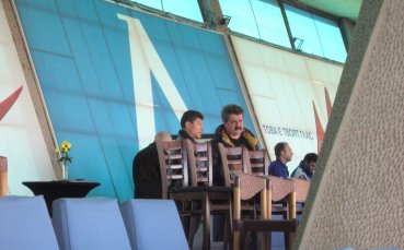 СНИМКИ: Батков и Балъков на раздумка преди мача на Левски с Черноморец