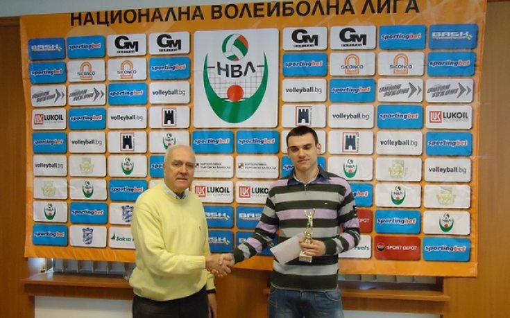 Победителят от Левски - ЦСКА играе срещу Нефтохимик на 1/2-финал