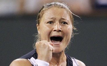 Екзекуторката на Пиронкова отпадна след контузия в кръста
