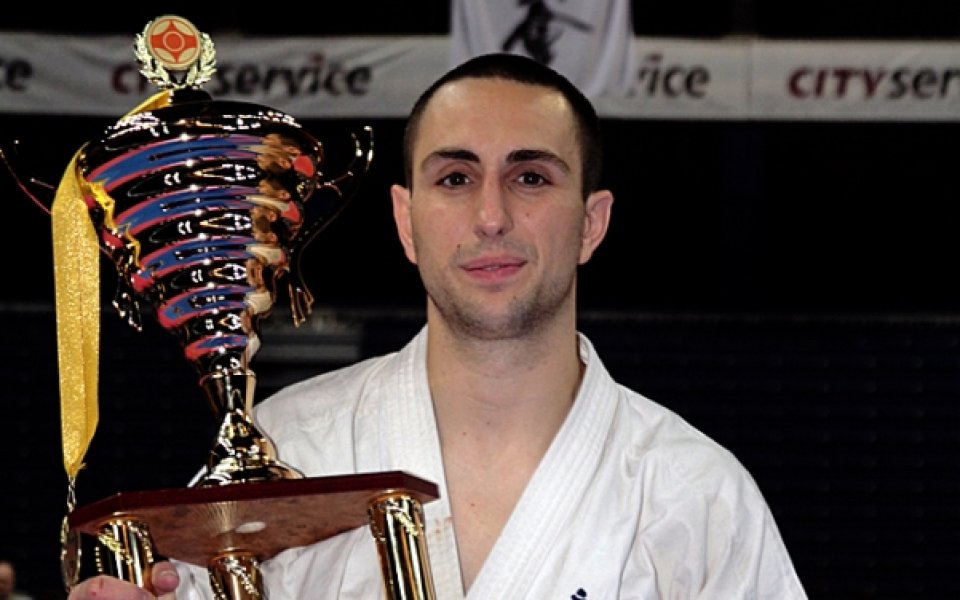 Абсолютен рекорд: 9-та Европейска титла за Валери Димитров в карате Шинкиокушинкай
