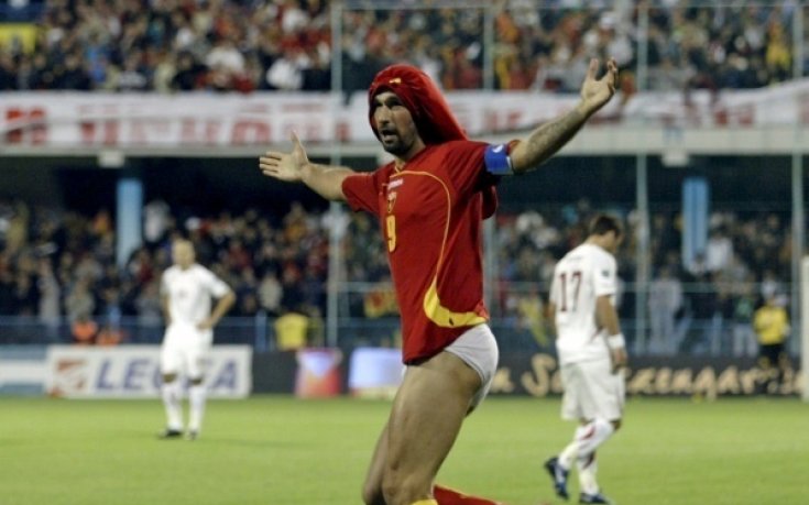 ВИДЕО: Вучинич като Бербатов, пропуска от два метра на празна врата