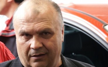 Наков глобява бойкотиращите, напуска Пирин