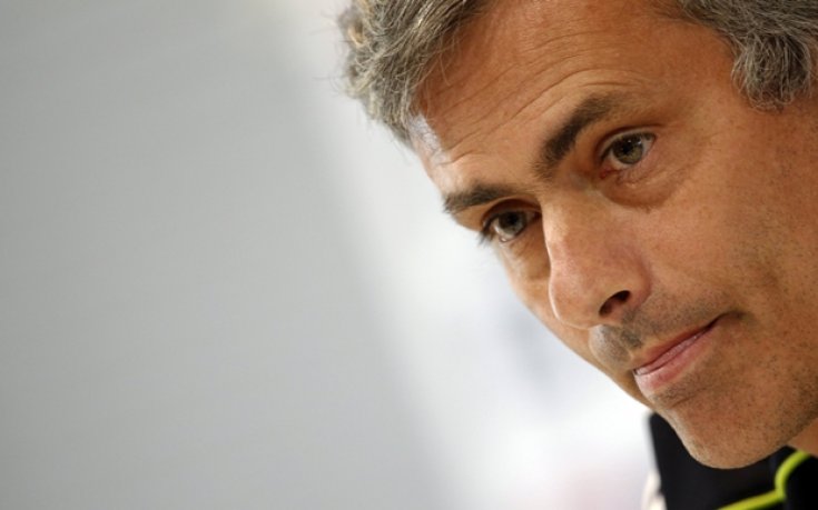 Бивш шеф на Реал Мадрид сравни Моуриньо с Хитлер