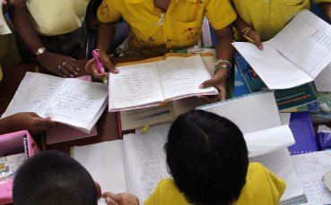 Треньорите в Левски учат английски език