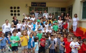 242 деца пожелаха 3:0 за България срещу Русия
