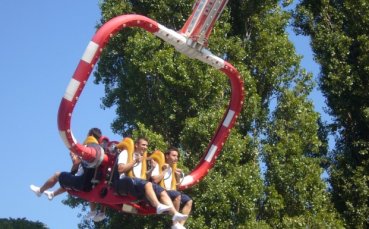 СНИМКИ: Синьо шоу на Пратера