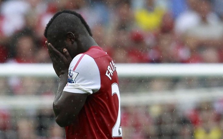 ВИДЕО: Червен картон и автогол закопаха Арсенал, Ливърпул с исторически успех на 