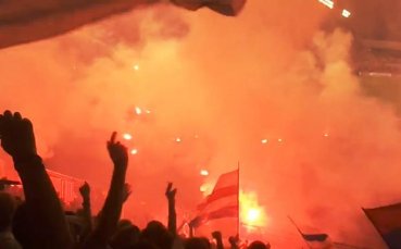 ВИДЕО: Военно положение и уникална атмосфера на първото дерби на Хърватия за Краси Балъков