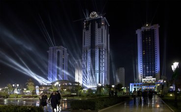 СНИМКИ: Босът на Терек и Благо Георгиев харчи милиони на поразия