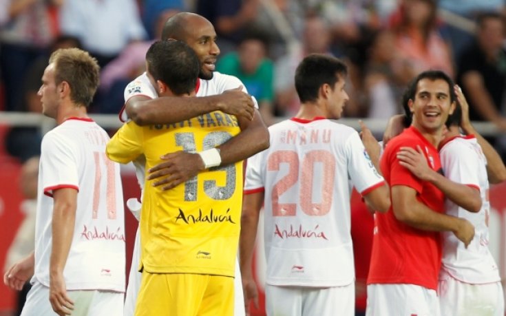 Севиля задържа вратаря си