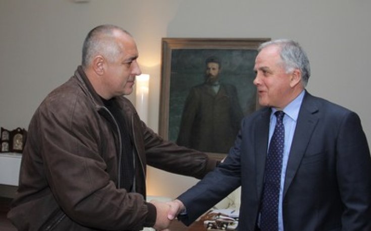 Бойко Борисов застана зад Радо Стойчев, той остава на 100%