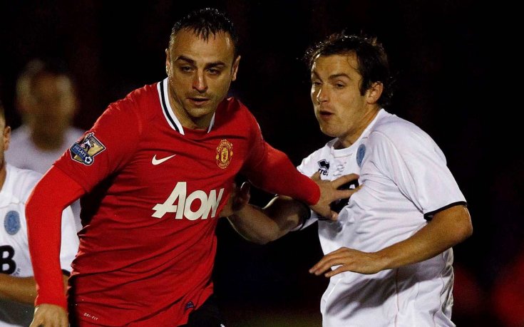 Букмейкър: Валенсия и ПСЖ фаворити за подписа на Бербатов