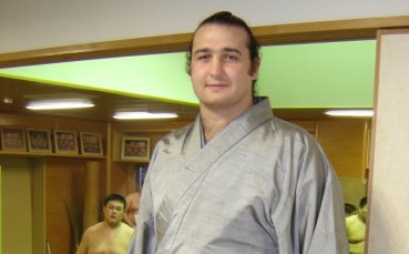 Котоошу постигна пета победа във Фукуока