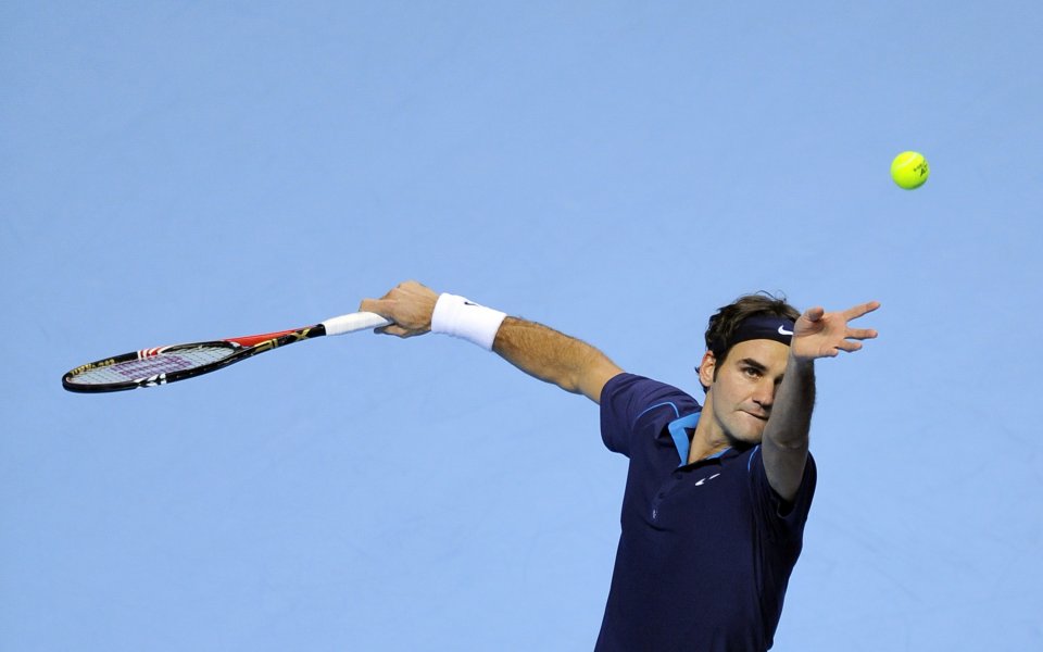 Федерер почна с победа супертурнира в Лондон