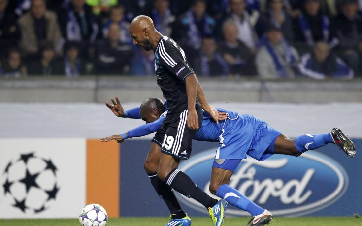 Анелка отива при „сините дяволи“