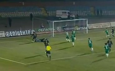 ВИДЕО: Велизар Димитров изработи дузпа за 6:3 в зверски студ