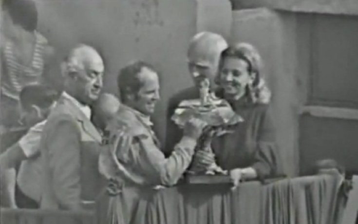 Почина пилотът, спечелил най-драматичната победа във Формула 1 (ВИДЕО)