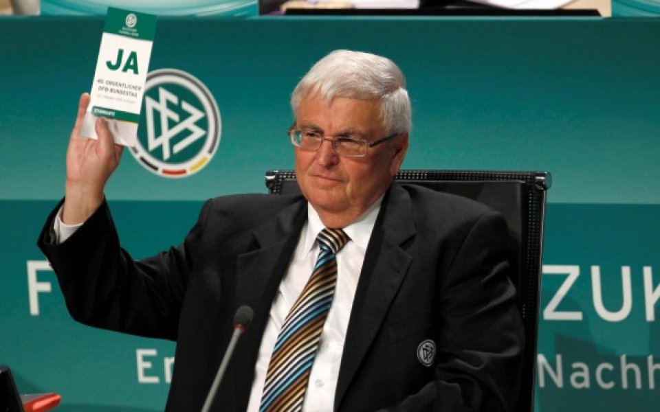 Бивш спортен журналист ще оглави Германския футболен съюз