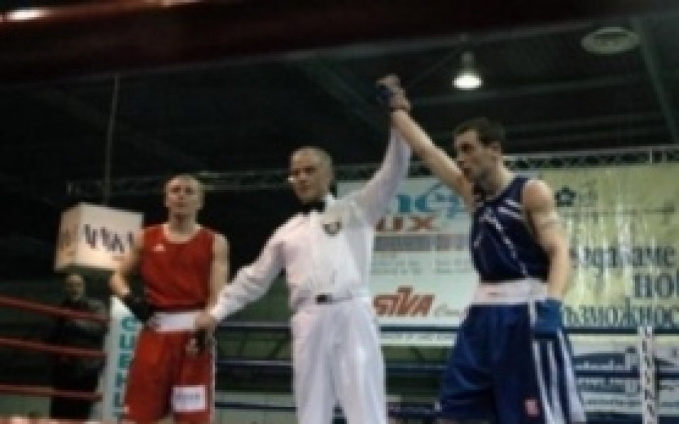Далаклиев спечели шампионска титла в категория до 56 кг, отборно първи е Левски