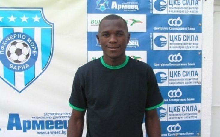 Бивш футболист на Черно море се завръща в България