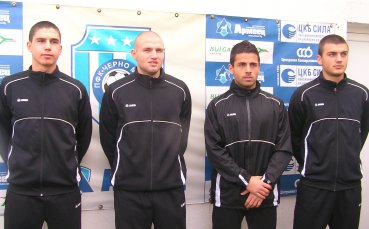 Кулибали, Сталев и Стоичков играят в контрола за дубъла