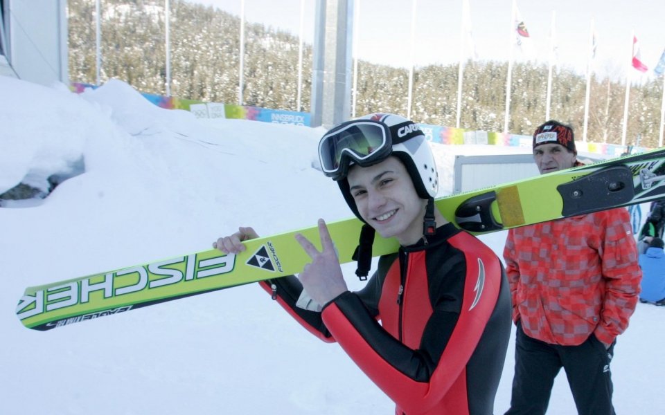 Ски скачачът ни се цели в топ 5 на игрите в Инсбрук