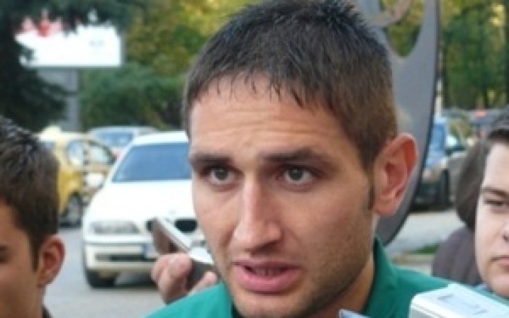 Тунчев с цял мач при загуба от Барнзли
