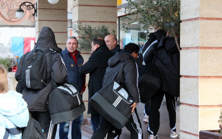 СНИМКИ: Стоичков доведе Литекс в Сандански, посрещна го авер от Мелник