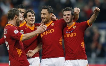 ВИДЕО: Рома смачка Чезена, Тоти счупи рекорд от 1950 година