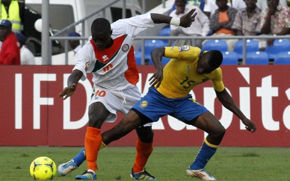 Домакинът Габон започна с победа срещу Нигер