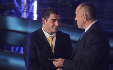 Михаил Ганев за втори път с пояса “Дан Колов”, Илиян Георгиев е носител на “Никола Петров”