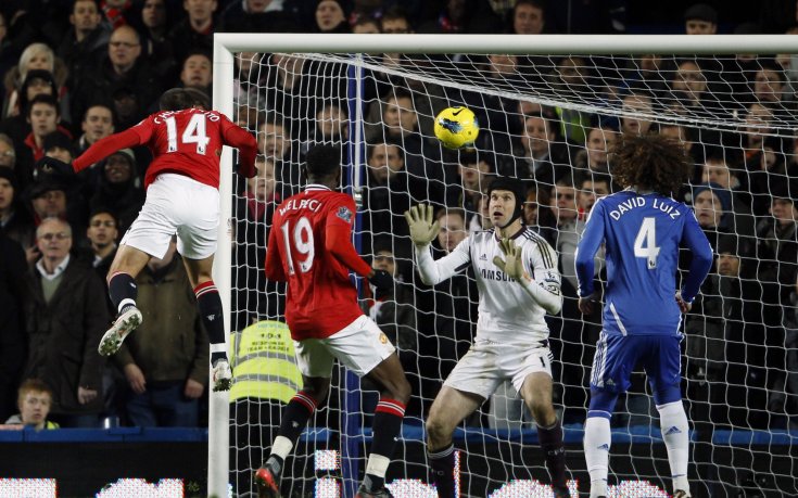 ВИДЕО: Дузпаджийски хикс за Юнайтед, Бербатов не игра срещу Челси