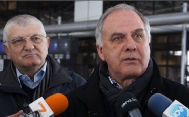 ВИДЕО: Волейболистите с нови екипи не за 280 хиляди лева, а за 100 хиляди