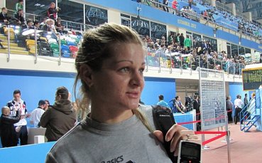 Бънова няма да стартира в квалификациите на троен скок