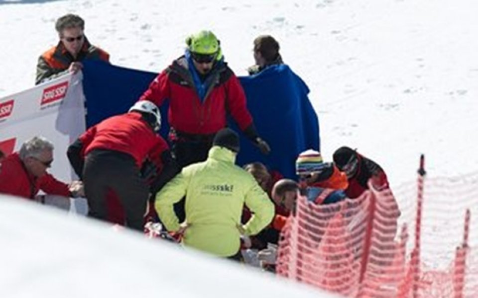 ВИДЕО: Канадски скиор почина след ужасяващо падане