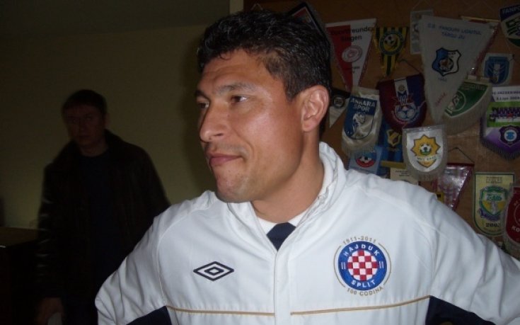 Хайдук на Балъков се издъни в градското дерби