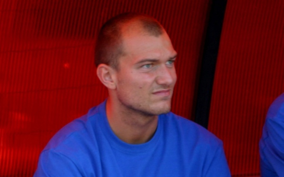 Стойчо Младенов напуска преди мача с Левски