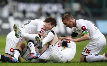 ВИДЕО: Гладбах тресна Кьолн и се засили към тройката