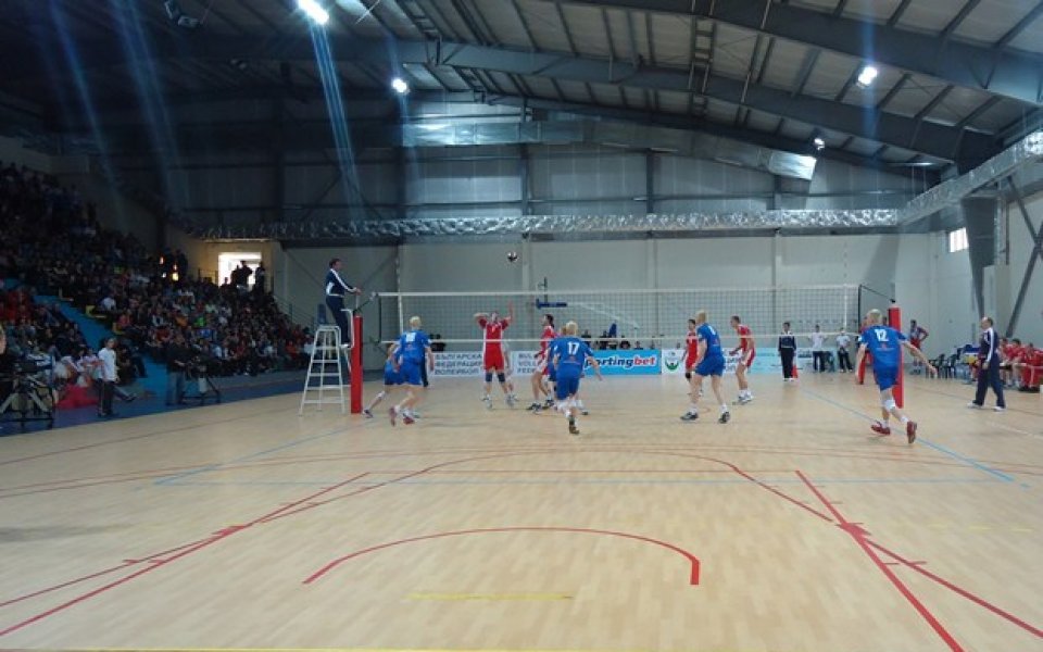Националите по волейбол доволни от условията за подготовка в Благоевград