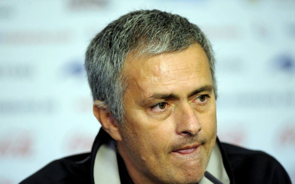 Специалния търси седем нови попълнения