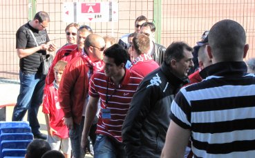 ВИДЕО и СНИМКИ: Мишел Платини ще гледа Вечното дерби