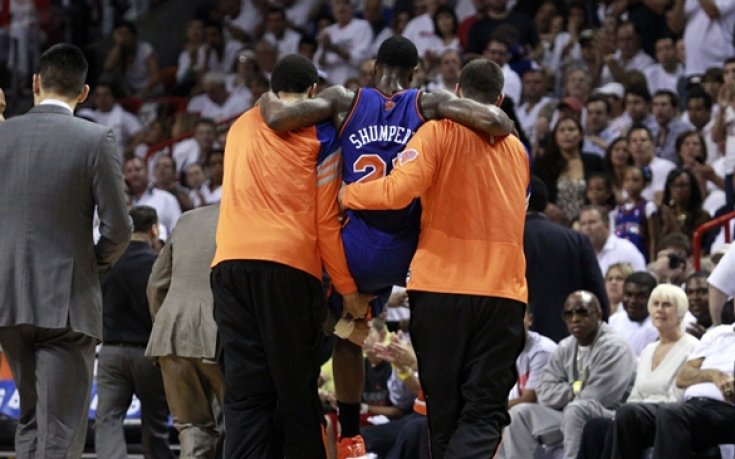 СНИМКИ: Две тежки травми за старт на Плейофите в НБА, Дерик Роуз със скъсани връзки