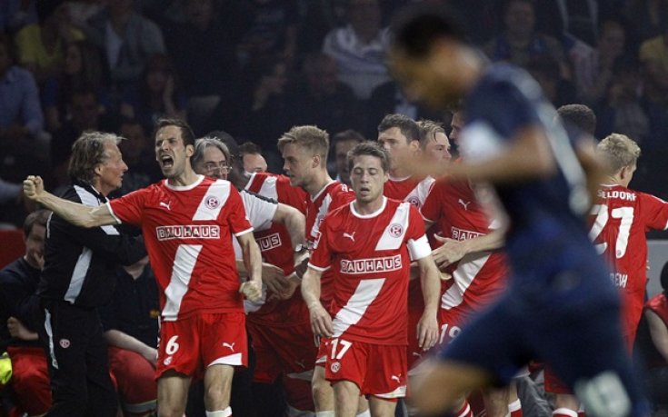 Фортуна Дюселдорф на крачка от Бундеслигата след победа над Херта в Берлин